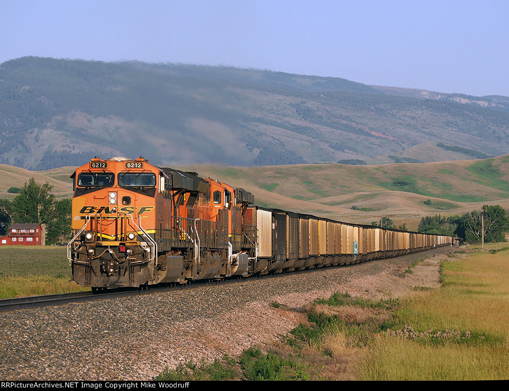 BNSF 6212